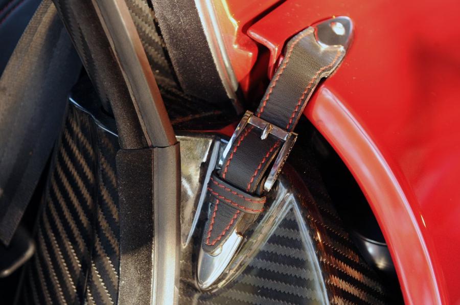 Детали экстерьера Pagani Huayra 2012 года  (WW) (фото 36 из 82)